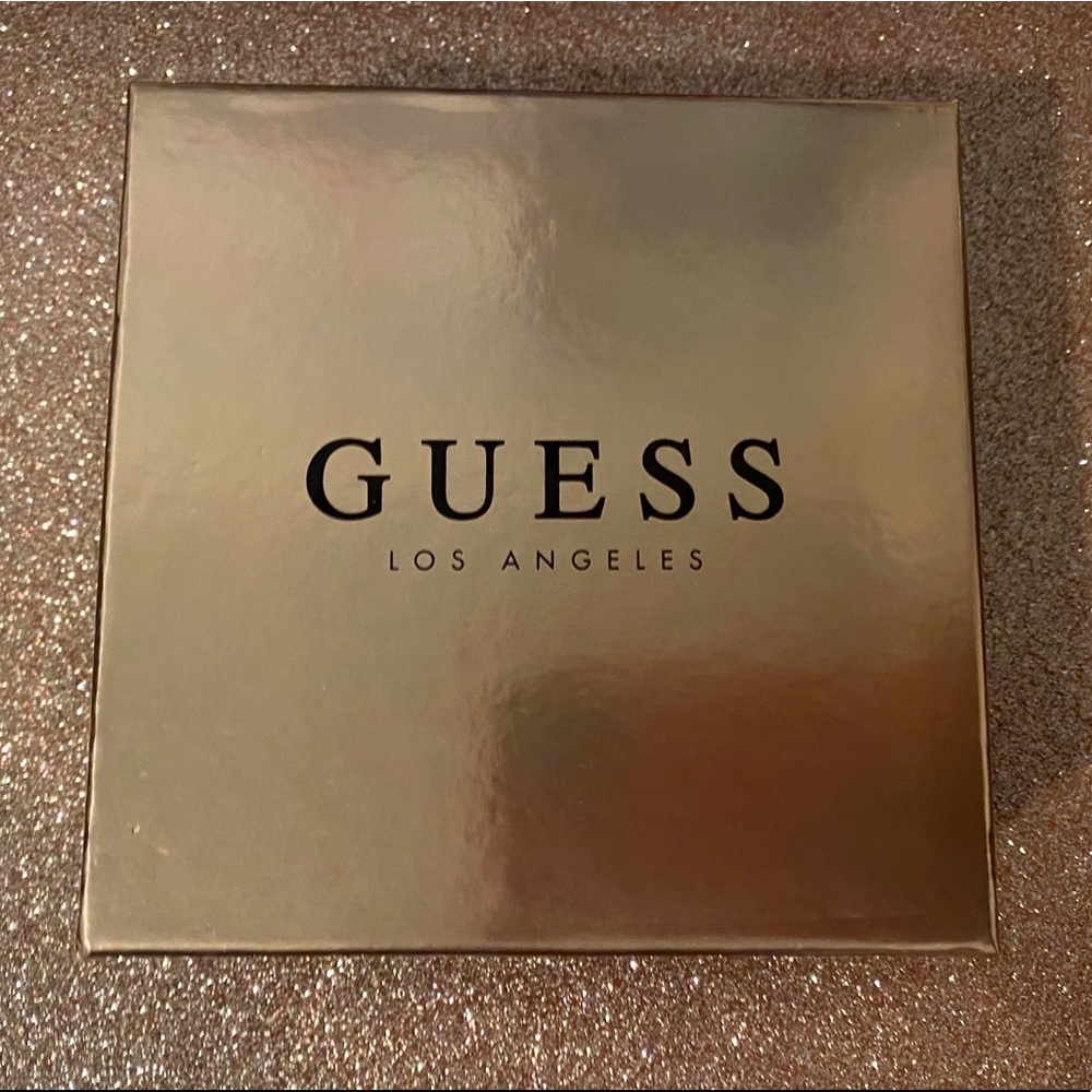 Guess bracelet & earring set